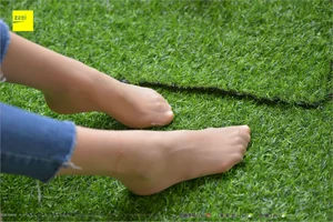 IESS Sizu Biandang 210: Hua Hua in Classic Small Feet - image 12
