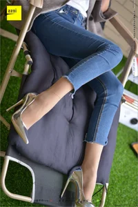 IESS Sizu Biandang 210: Hua Hua in Classic Small Feet - image 26
