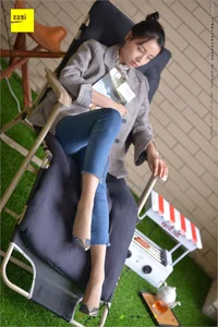 IESS Sizu Biandang 210: Hua Hua in Classic Small Feet - image 85