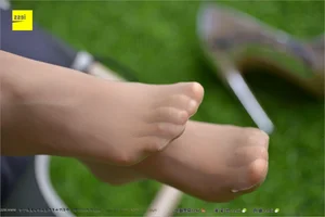 IESS Sizu Biandang 210: Hua Hua in Classic Small Feet - image 27
