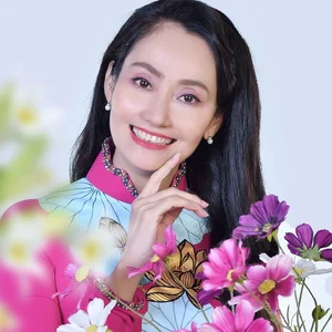 Celebrated Actors Share Heartwarming Tet Traditions and New Year Resolutions - image 4