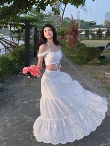 Gen Z Beauty Reimagines Traditional Attire: A Stunning Gallery of Cultural Elegance and Modern Style - image 4