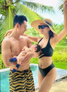 Phuong Trinh Jolie Postpartum Body Transformation Under Two Months Details - image 1