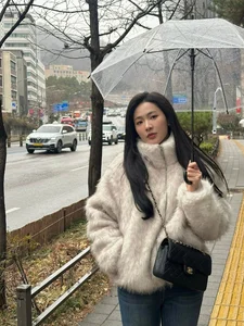 Radiant Beauty: Discover the Elegant Real-Life Style of Vietnamese Actress Minh Trang from the Hit Series No Limit - image 8