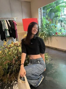 Wives of Vietnamese Rappers - Celebrity Glamour and High-Fashion Style - image 3