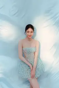 Runner-up Phuong Anh's Elegant Beauty Shines Bright Amidst Sen Vang Departure News - image 5