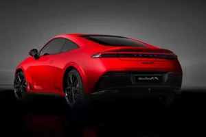 The 2026 Honda Prelude e:HEV: A Modern Hybrid Revival of the Iconic Sporty Coupe Featuring Sleek Aerodynamics and Sustainable Performance - image 7