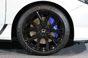 The 2026 Honda Prelude e:HEV: A Modern Hybrid Revival of the Iconic Sporty Coupe Featuring Sleek Aerodynamics and Sustainable Performance - image 2