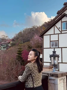 Inside the Luxurious Life of Phuong Oanh Post-Marriage to Shark Binh - image 0