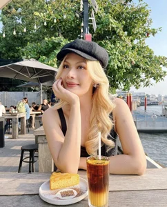 Luna Dao Shines Like a Doll Alongside Famous Beauty Queens - image 1