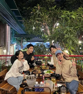 Manh Truong Celebrates Son Birthday and Hong Diem Debuts Youthful Bangs - image 11