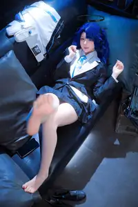 Coser Yu Yu Transforms into Blue Archive's Yuuka: Captivating Beauty in a Unique Photo Collection (45P) - image 10