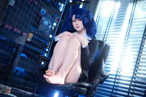 Coser Yu Yu Transforms into Blue Archive's Yuuka: Captivating Beauty in a Unique Photo Collection (45P) - image 13