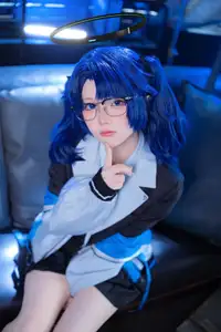 Coser Yu Yu Transforms into Blue Archive's Yuuka: Captivating Beauty in a Unique Photo Collection (45P) - image 7