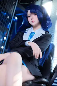 Coser Yu Yu Transforms into Blue Archive's Yuuka: Captivating Beauty in a Unique Photo Collection (45P) - image 15