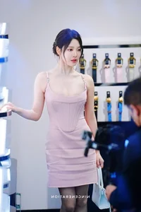 NingNing (aespa) tỏa sáng tại sự kiện: Visual đỉnh cao 'chấp' mọi góc cam thường - image 0