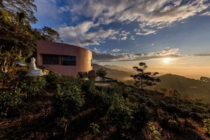 Bao Lam Retreat: Embracing Steep Terrain for a Mountainous Escape - image 24