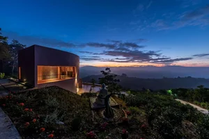 Bao Lam Retreat: Embracing Steep Terrain for a Mountainous Escape - image 4