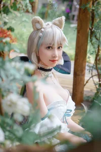 Dreamy Aesthetic: Coser Nnian as in an Enchanted Garden - image 13