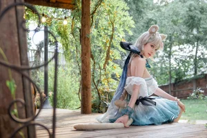 Dreamy Aesthetic: Coser Nnian as in an Enchanted Garden - image 7