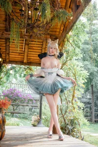 Dreamy Aesthetic: Coser Nnian as in an Enchanted Garden - image 24