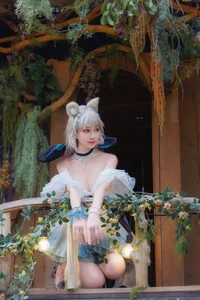 Dreamy Aesthetic: Coser Nnian as in an Enchanted Garden - image 27