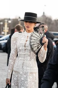 8 Chic Hat Styles to Instantly Elevate Your Everyday Outfits - image 4
