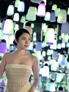 Flight Attendant Phan Que Chi’s Secret to Keeping Fit During the Holidays - image 4