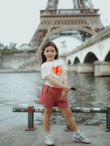 Supermodel Ha Anh's Mixed-Race Daughter Myla Captivates Fans - image 2