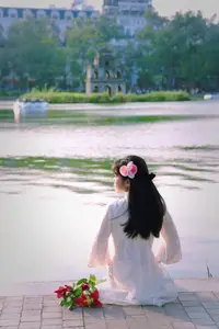 Graceful Vietnamese Girl in White Ao Dai Shines with Traditional Beauty in Old Quarter - image 3