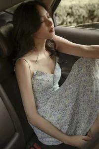 Radiant Summer Muse: Yue Yue in YiTuYu’s Enchanting Floral Skirt Series - image 12