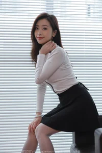 IESS Gallery: Sweet Smile Portrait Collection Featuring Elegant Lifestyle Hosiery Photography - image 52