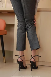 Modern Style and Grace: IESS Chiness Model SXJ No.1986 Featuring Xiaojiu - image 74