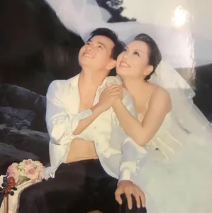 Who is Xuan Bac’s Wife? Meet Hong Nhung, the Hanoi Art Lecturer and Elegant Socialite - image 12