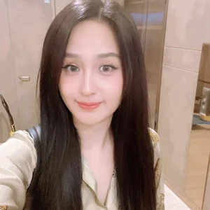 Glamour and Grace: Inside Ngọc Huyền’s Birthday Celebration and Phạm Quỳnh Anh’s Stunning New Look - image 0