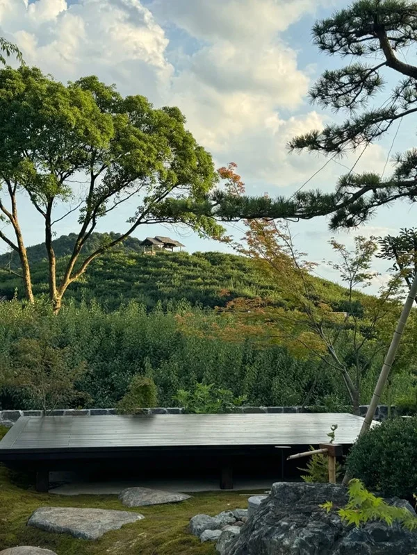Fairytale Retirement: A Stunning 1,000m2 Villa for the Golden Years