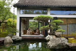 Fairytale Retirement: A Stunning 1,000m2 Villa for the Golden Years - image 4