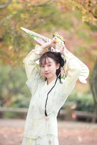 Grace and Poise: YiTuYu Art Language Vol.4459 Featuring Xiao Ting - image 1
