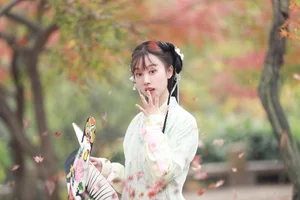 Grace and Poise: YiTuYu Art Language Vol.4459 Featuring Xiao Ting - image 8