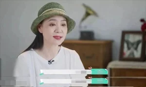 Inside Leanne Liu’s Solitary Life: The 66-Year-Old Actress Living Alone in a Shanghai Luxury Villa 15 Years After Her Husband’s Passing - image 16