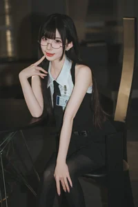 Art Language YITUYU 2026: The OL Cherry Limited Edition Collection - image 2