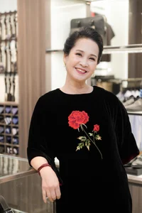 Inspiring U70 Grocery Owner Captivates Millions with Makeup Tutorials - image 2