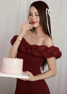Miss World Vietnam 2023 Runner-up Dao Hien Celebrates Birthday with Glamorous Photoshoot - image 0