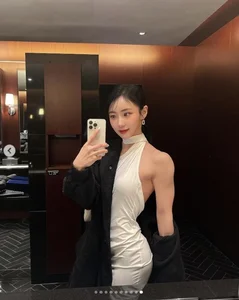 How This Korean Fitness Influencer Achieved the Perfect Peach-Shaped Glutes - image 9