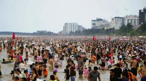 Record-Breaking Tourism Statistics: Analyzing the Massive 7-Day Holiday Travel Surge and Its Economic Impact - image 18