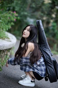 YiTuYu Art Language Vol.7787 Featuring the Elegant Qian Qian - image 1