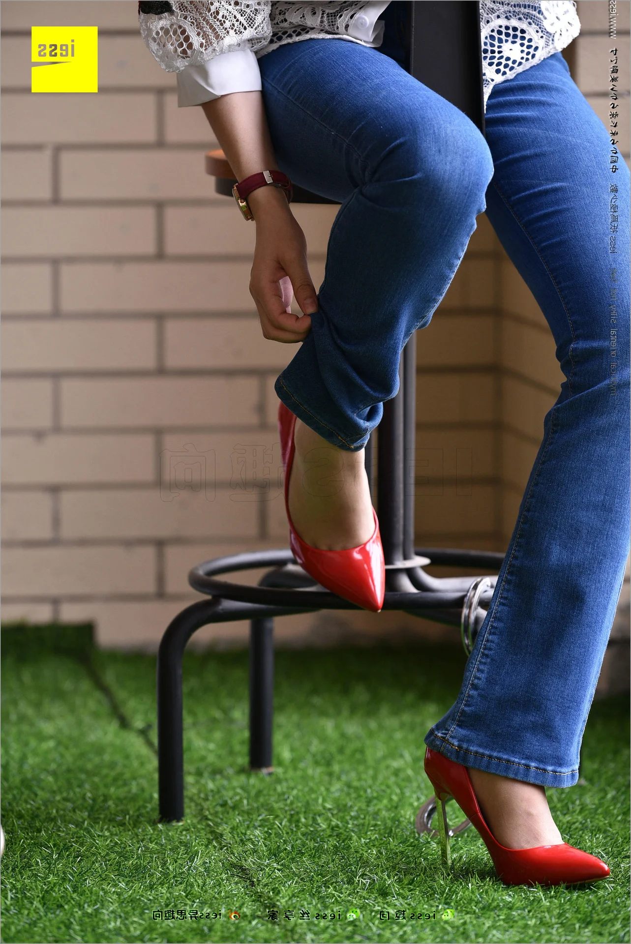 IESS 224: Guang Yan in Casual Jeans and Red Heels