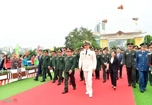 Highlights from the 8th Vietnam-China Border Defense Friendly Exchange - image 0