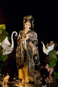 YiTuYu Art Language Vol.6699: Capturing the Playful Elegance of Xiao Xi Ya - image 4