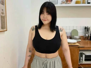 Yang Soo Bin's Stunning Lingerie Transformation: From Mukbang Queen to Fitness Icon - image 0